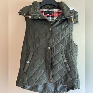 Love Tree Green Vest